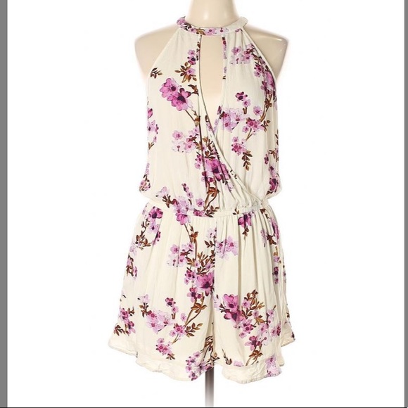 AEO Mock Neck Romper - Picture 2 of 6